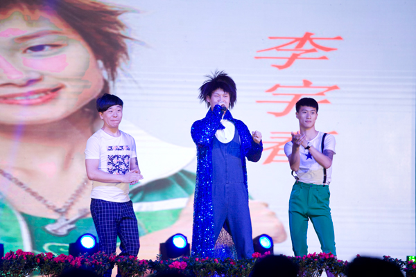 1454392882306527.jpg 12本山傳媒二人轉小飛6.jpg